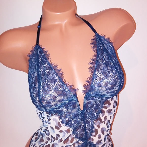 Victoria Secret Lingerie - Picture 3 of 8